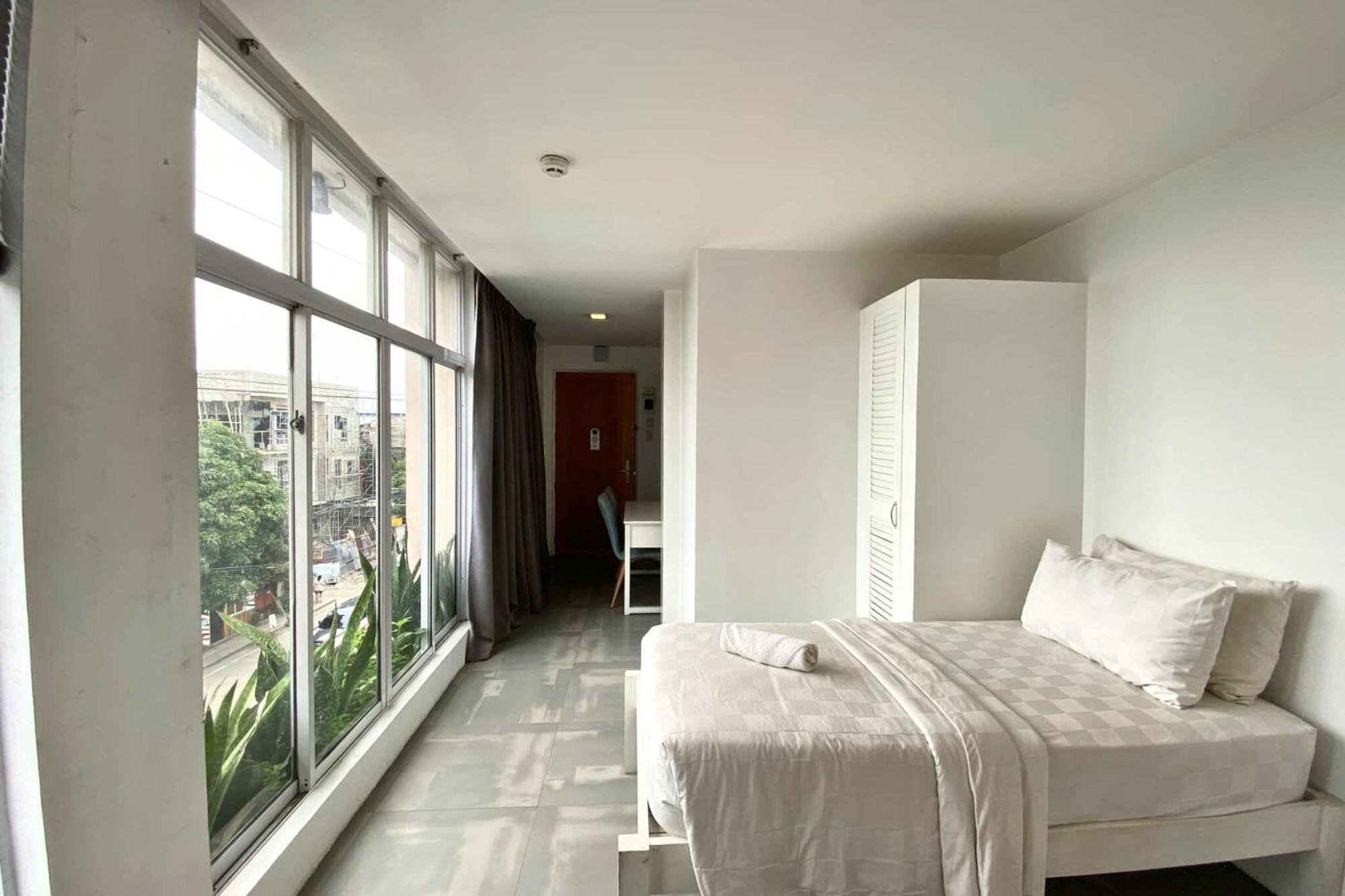 Tely'S Bed & Breakfast Iloilo Powered By Cocotel Exterior foto