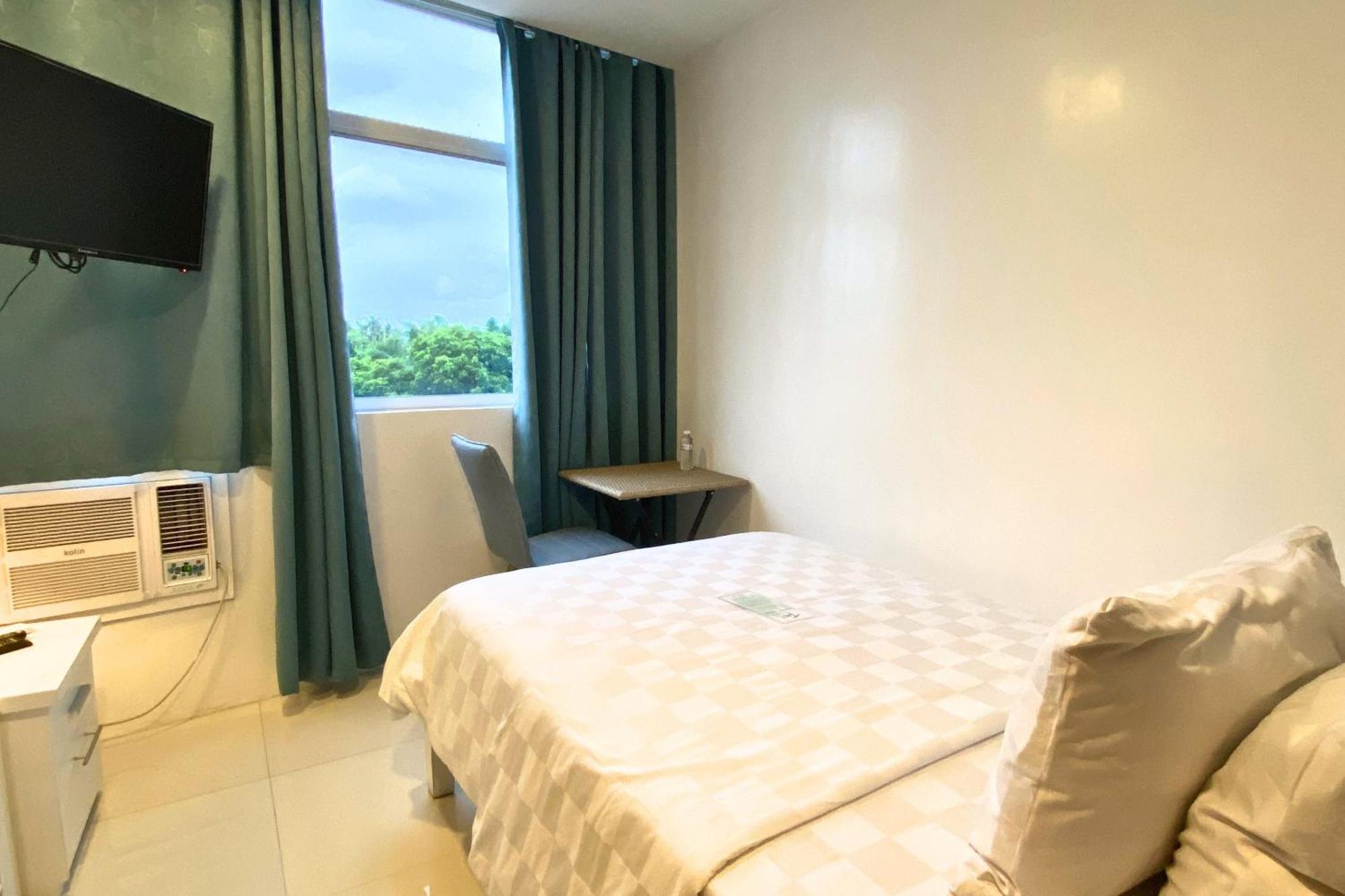 Tely'S Bed & Breakfast Iloilo Powered By Cocotel Exterior foto